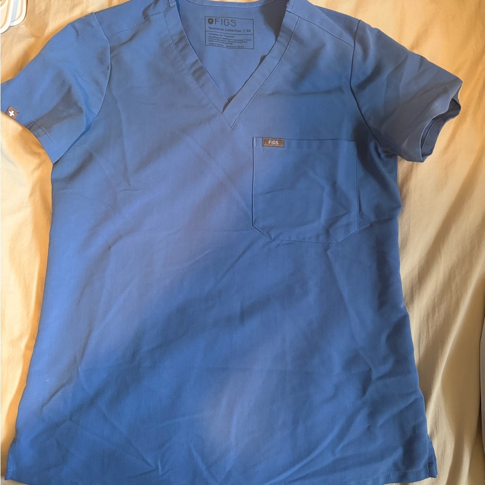 Women’s Figs One Pocket Scrub Top